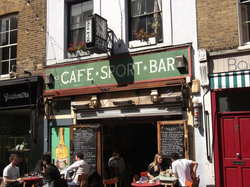 Cafe Kick-London EC1R-20220411.. (Pub, External). Published on 21-10-2022