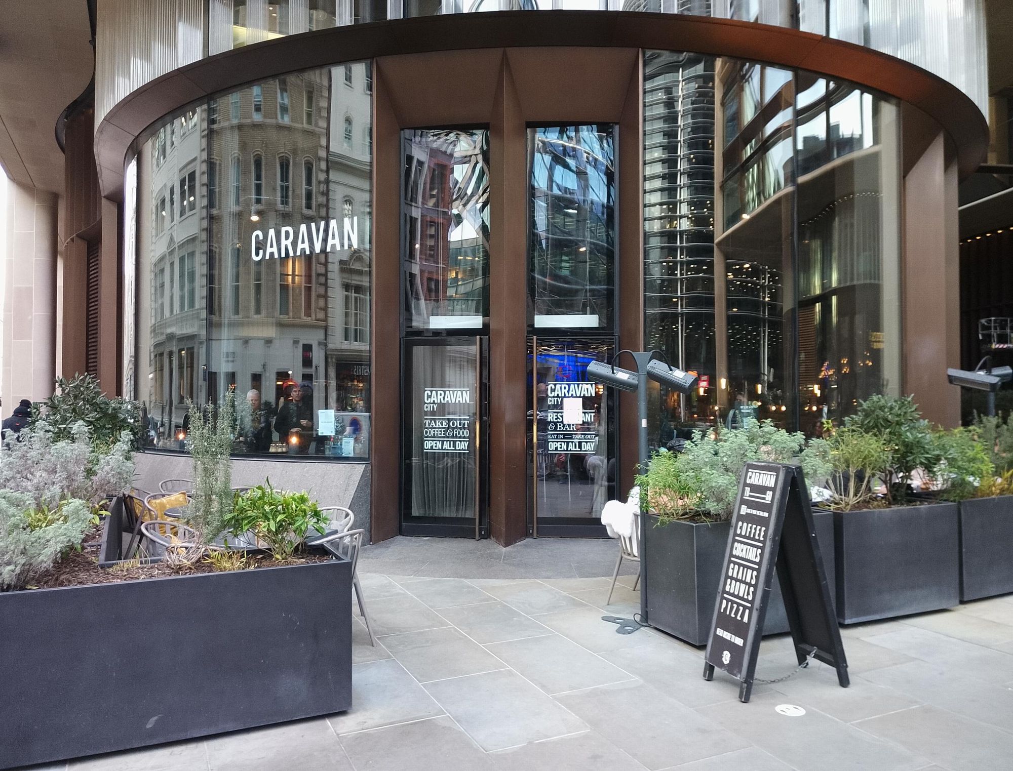 London EC4N-Caravan City. Taken 20240125. (Pub, External). Published on 26-01-2024