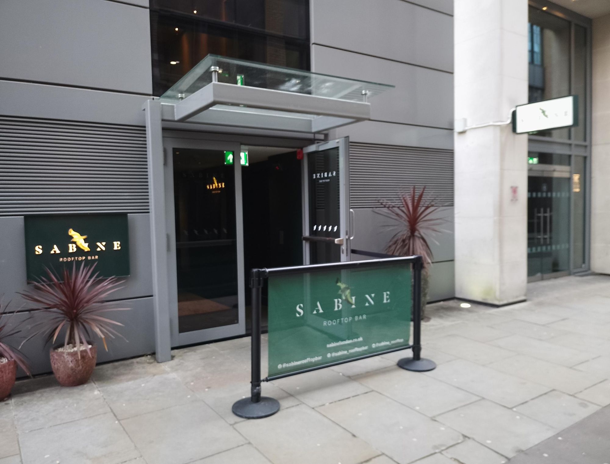 London EC4V-Sabines Rooftop Bar.j Taken 20240125. (Pub, External). Published on 26-01-2024