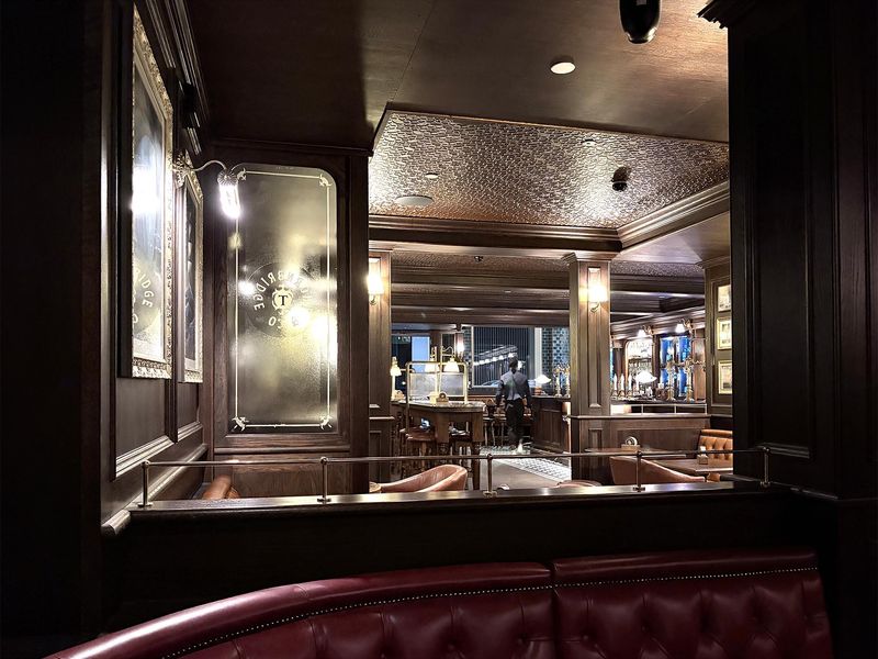 Wild Swan London EC4A 20260724. (Pub, Bar). Published on 19-08-2026