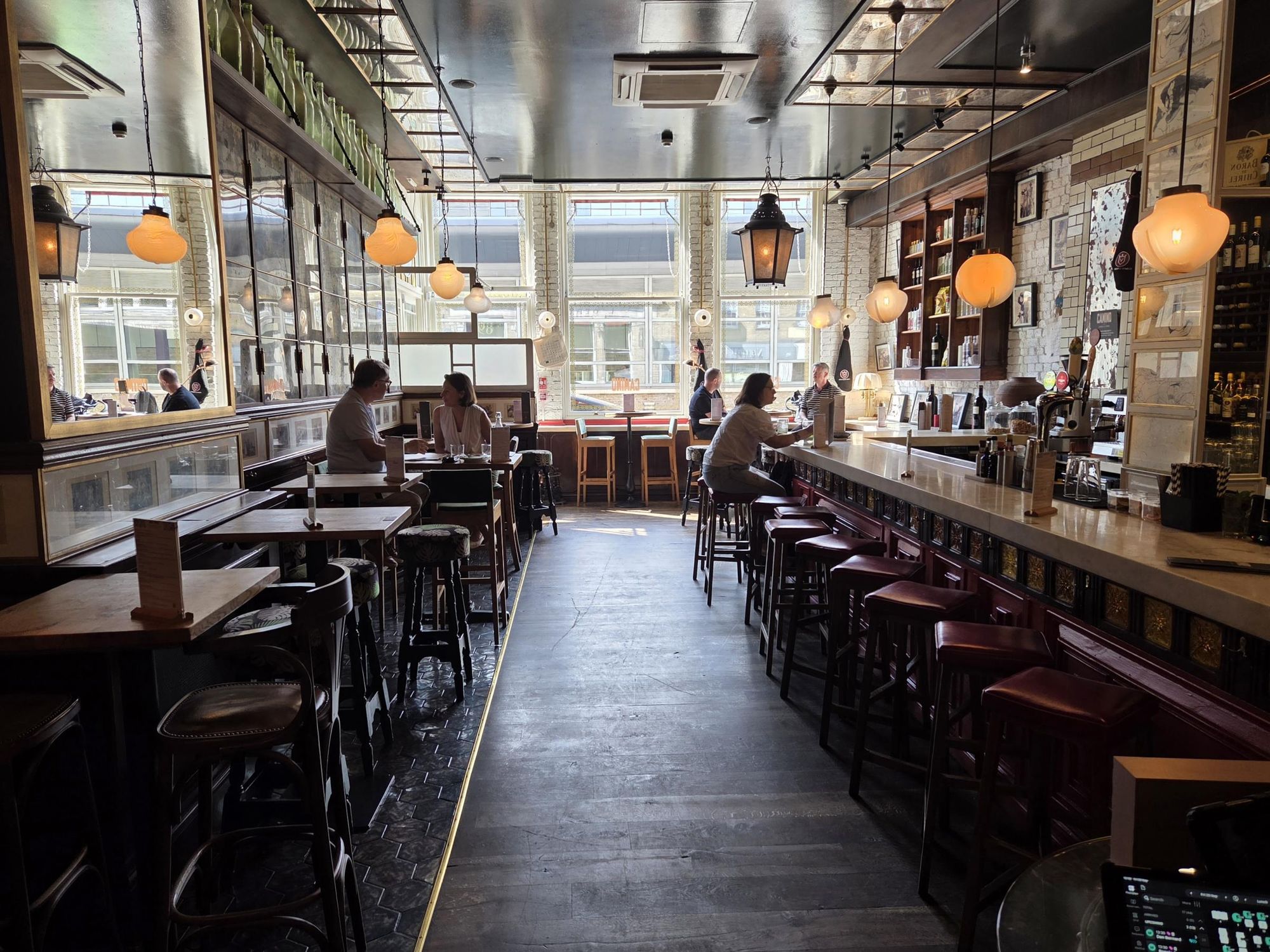 Camino London EC1M 20260930. (Pub, Bar). Published on 14-10-2026