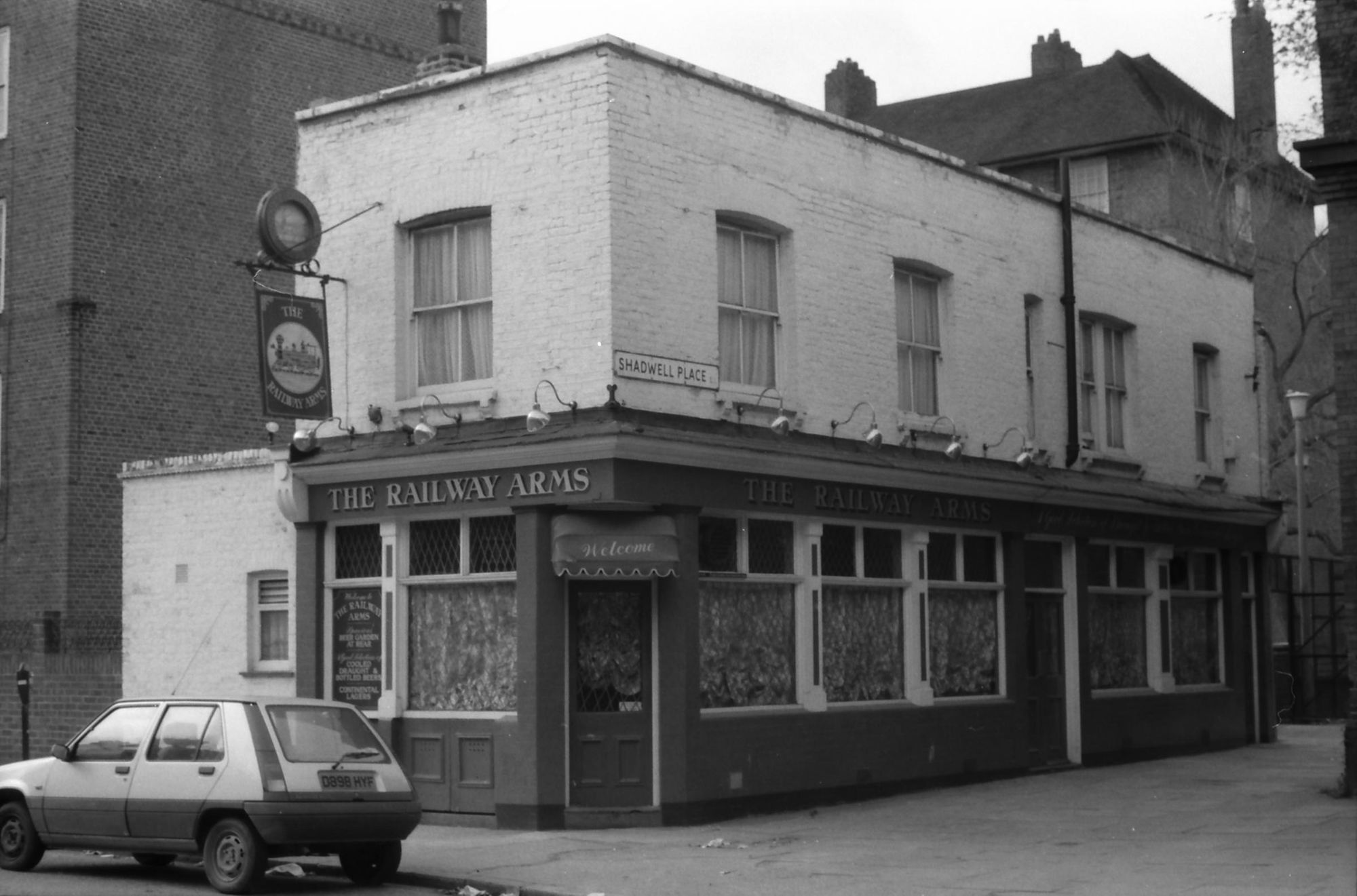 E1-Railway Arms Sutton St taken Feb 1989.jpg. (Pub, External, Key). Published on 02-01-2018