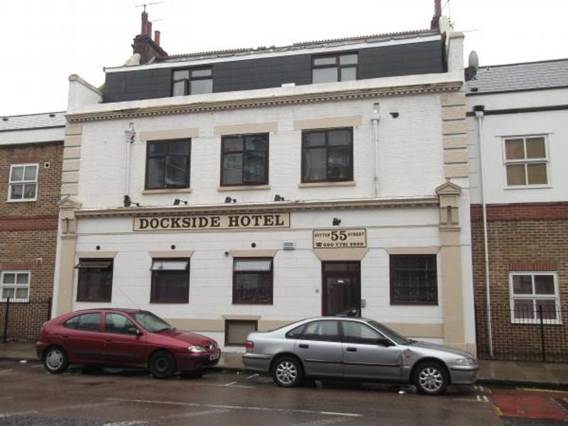 Dover Castle London E1. (Pub, External). Published on 23-09-2013