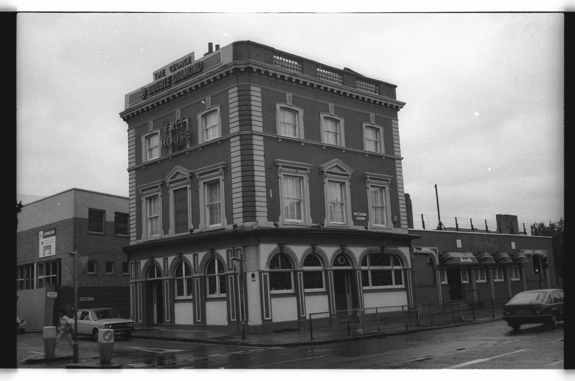 George Tavern  London E1 taken in July 1985. (Pub, External). Published on 28-12-2017