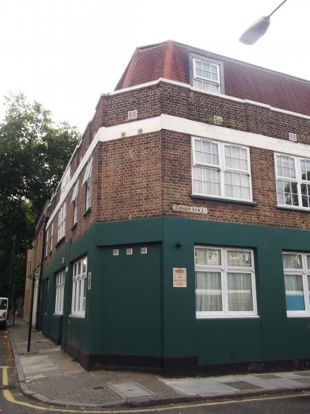 Fish & Ring London E1 taken Sept 2013. (Pub, External). Published on 12-11-2013