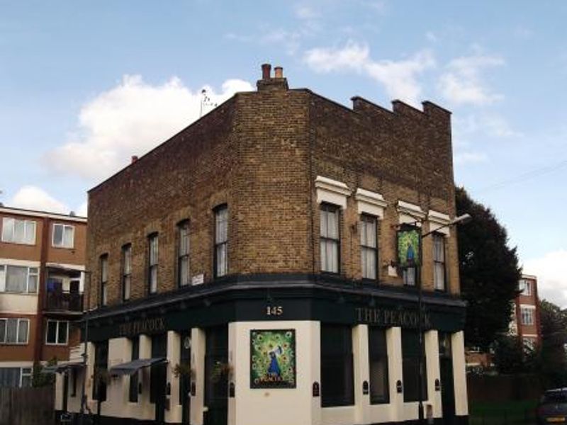 Peacock London E1 taken Oct 2013. (Pub, External, Key). Published on 02-12-2013