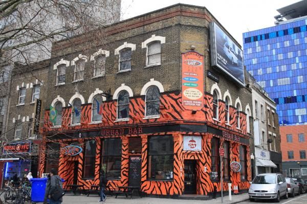 London Hospital Tavern - Urban Bar London E1. (Pub, External). Published on 20-09-2013