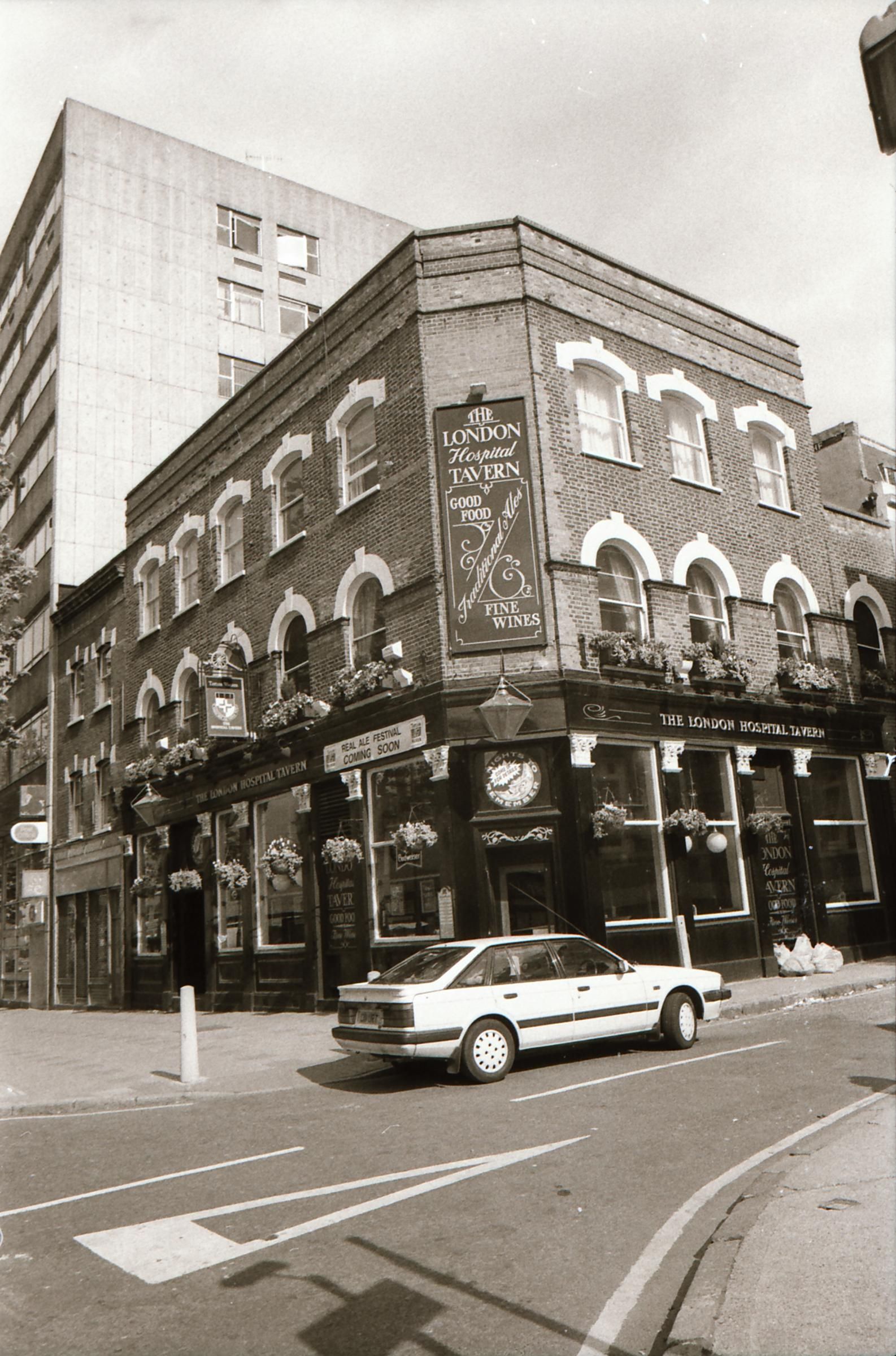 E1-London Hospital Tav taken May 1994.jpg. (Pub, External). Published on 29-12-2017