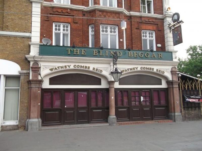Blind Beggar London E1 from Whitechapel Road. (Pub, External). Published on 07-10-2013