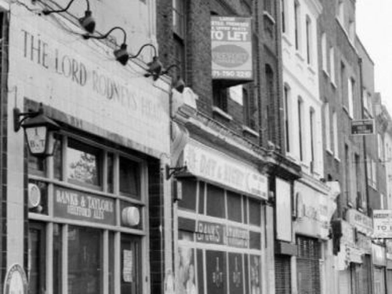 Lord Rodneys Head  London E1. (Pub). Published on 13-04-2016