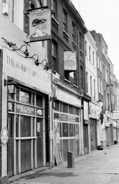 Lord Rodneys Head  London E1. (Pub). Published on 13-04-2016