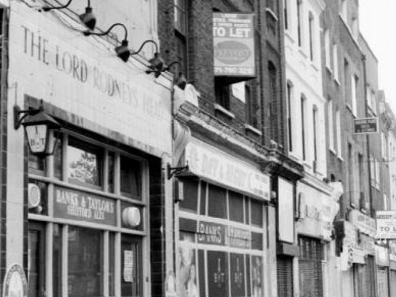 Lord Rodneys Head  London E1. (Pub). Published on 13-04-2016