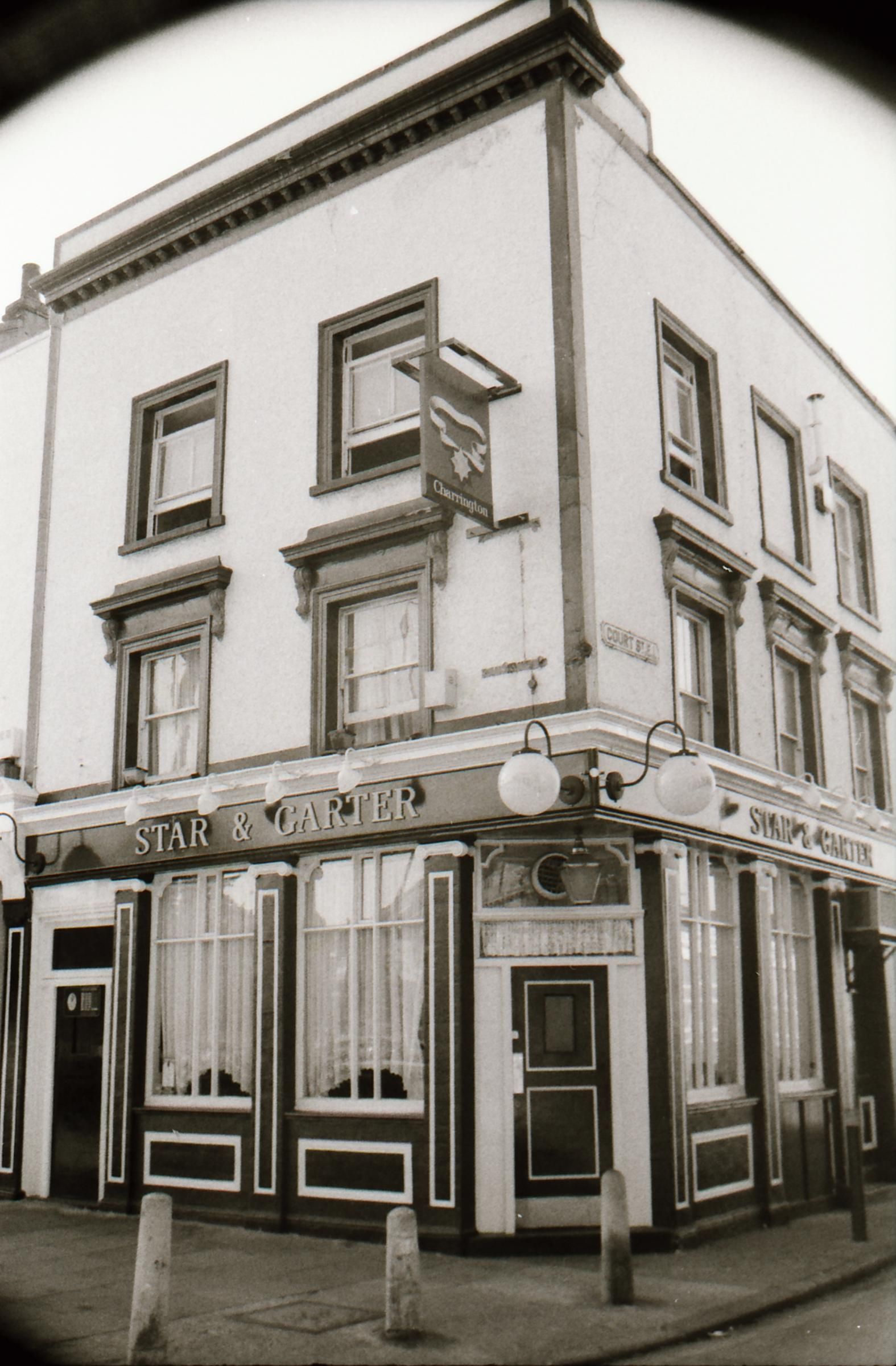 E1-Star & Garter taken Aug 1989.jpg. (Pub, External, Key). Published on 02-01-2018