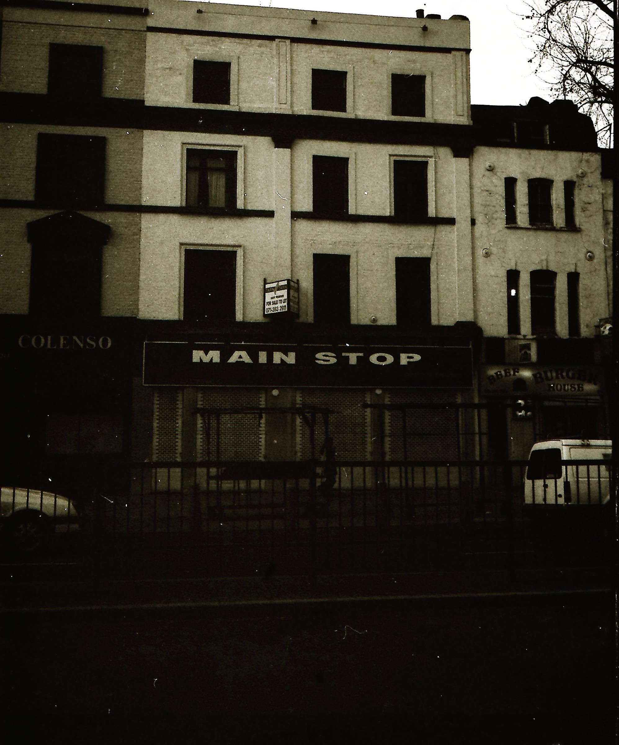 E1-Old Red Lion could be taken maybe 1991.jpg. (Pub, External). Published on 02-01-2018