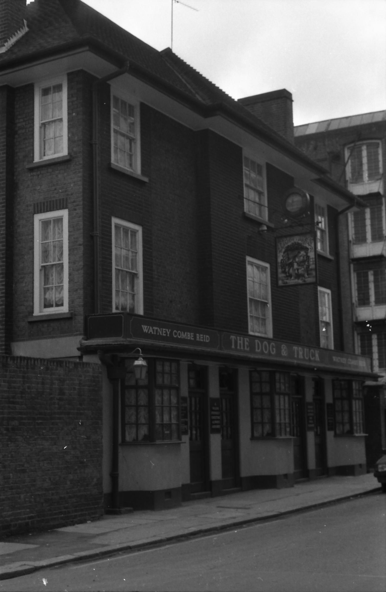 og & Truck London E1 taken in 1989. (Pub, External). Published on 27-12-2017