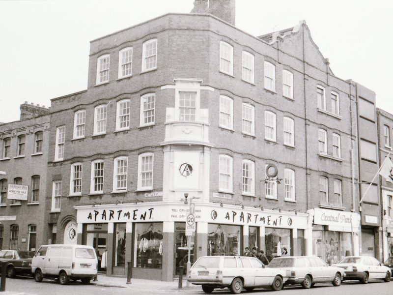 Gloster Arms London E1 taken maybe 1991. (Pub, External). Published on 28-12-2017 