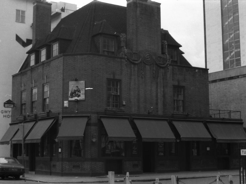 E1-GoodSams taken 19 Feb 1989.jpg. (Pub, External). Published on 28-12-2017 