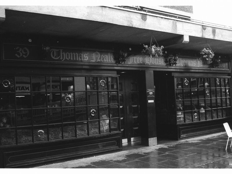 E1-Thomas Neale July 1985.jpg. (Pub, External). Published on 02-01-2018