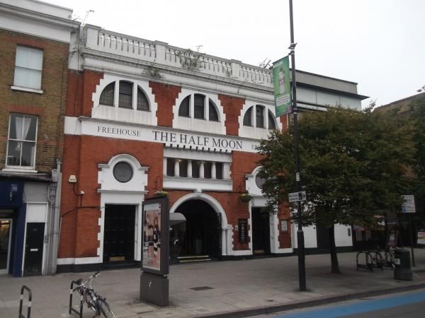 Half Moon London E1. (Pub, External). Published on 03-10-2013