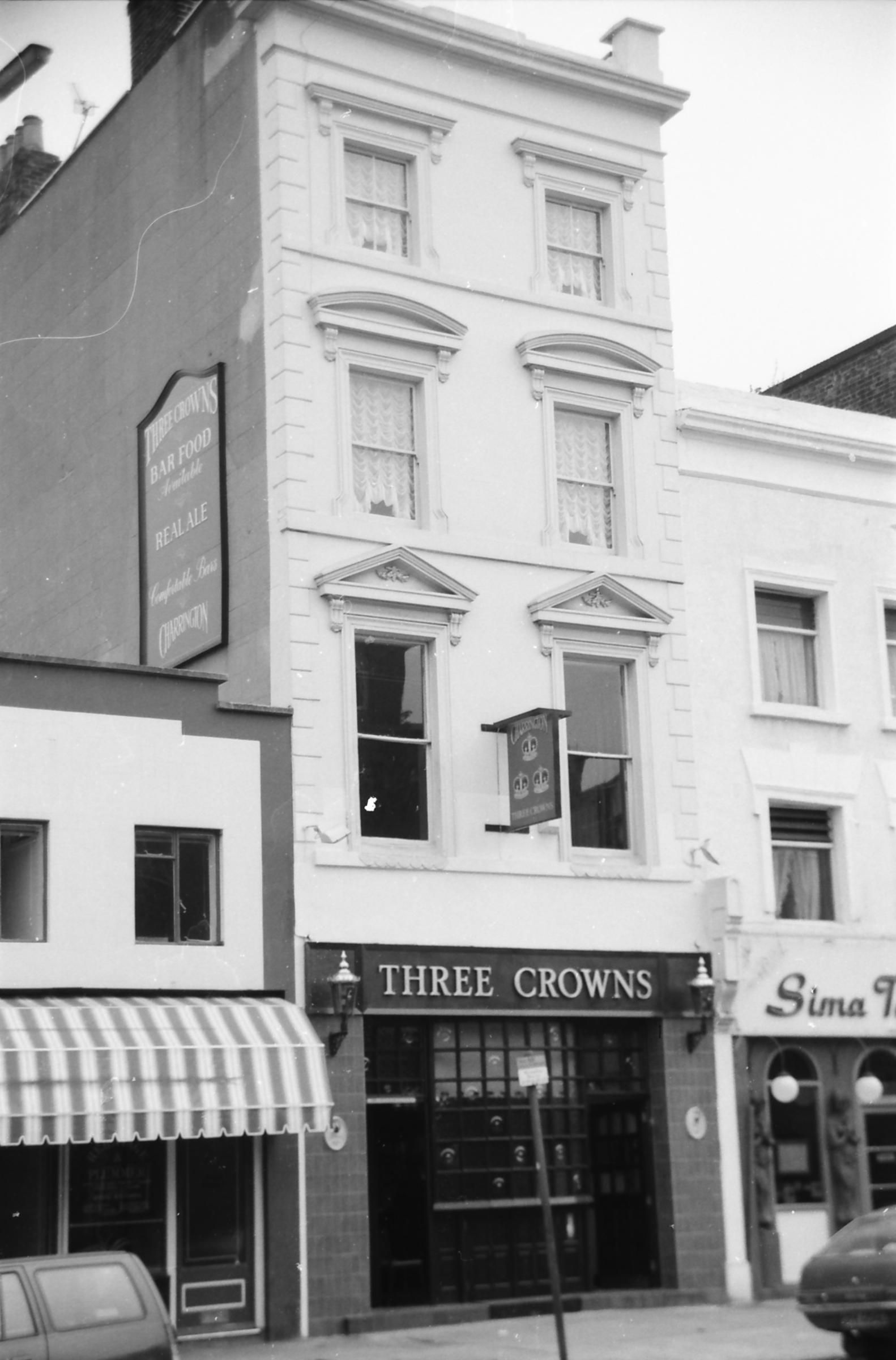 E1-Three Crowns in 1986.jpg. (Pub, External, Key). Published on 02-01-2018