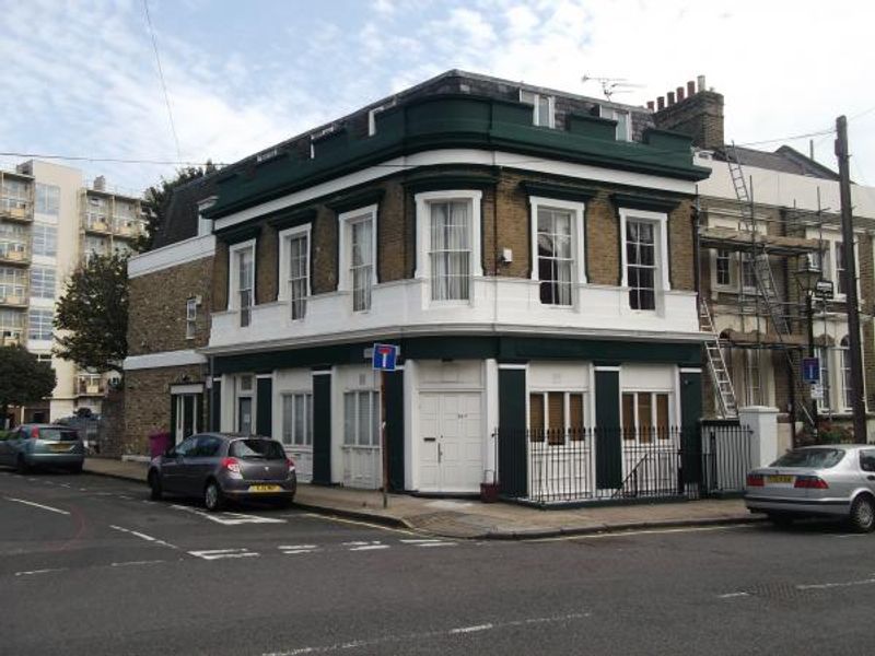 Katherine Wheel London E1. (Pub, External). Published on 03-10-2013