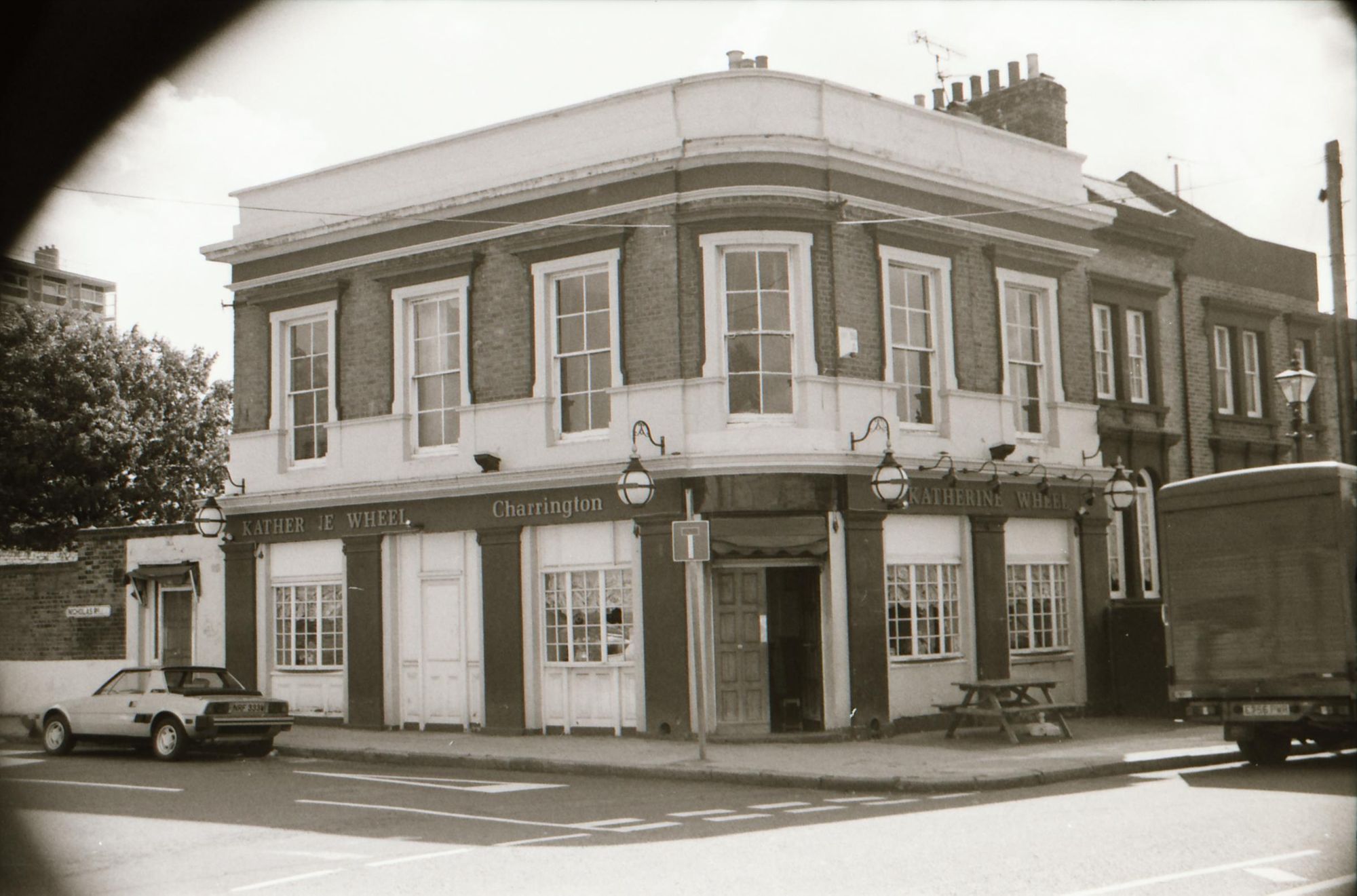 E1-Katherine Wheel taken Aug 1989.jpg. (Pub, External). Published on 28-12-2017