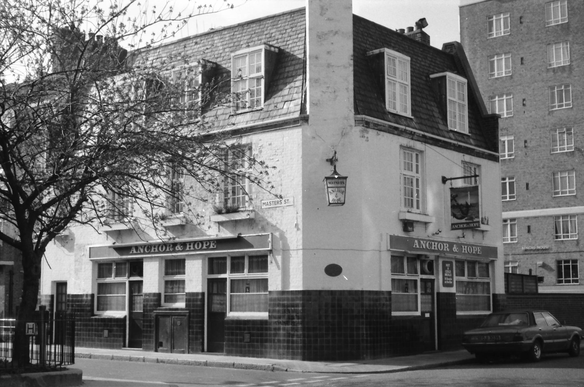 London E1 Anchor & Hope taken 19-04-1987. (Pub). Published on 27-12-2017