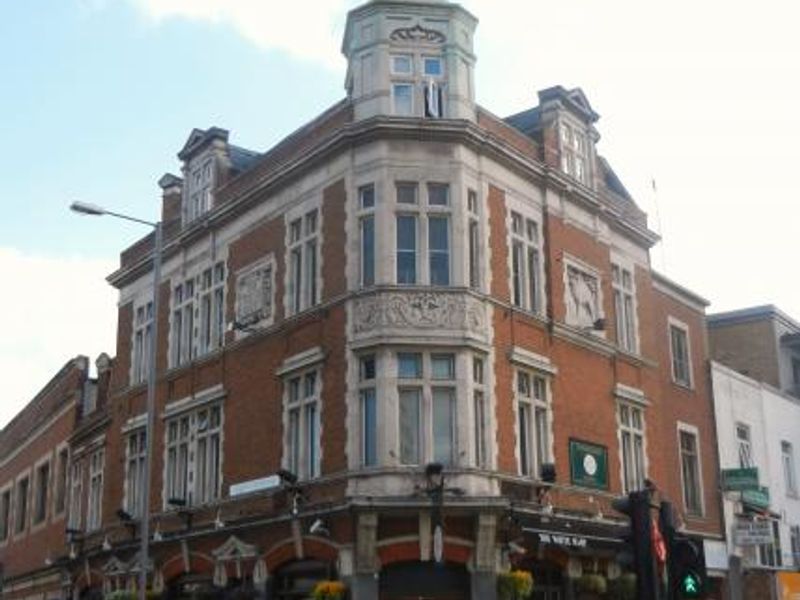 White Hart Mile End Rd London E1. (Pub, External, Key). Published on 19-11-2013