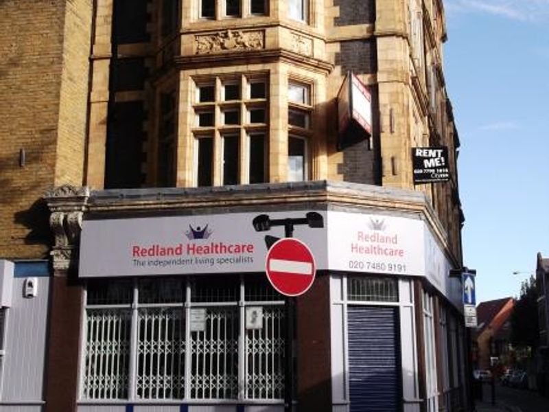 Location London E1. (Pub, External). Published on 03-10-2013
