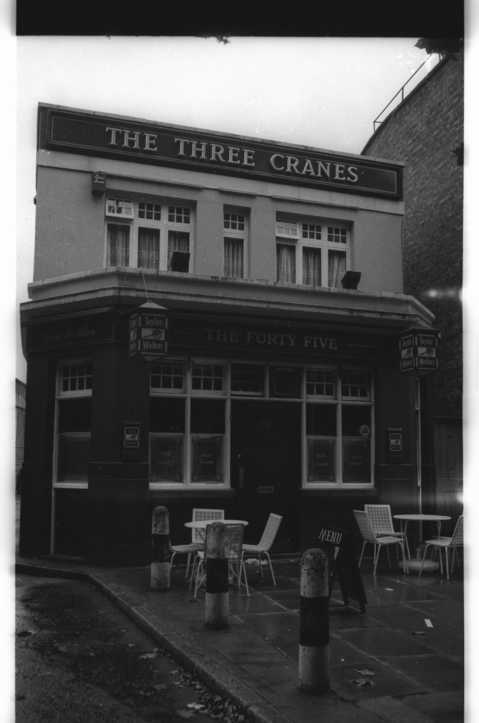 E1-Three Cranes Aug 1985.jpg. (Pub, External, Key). Published on 02-01-2018