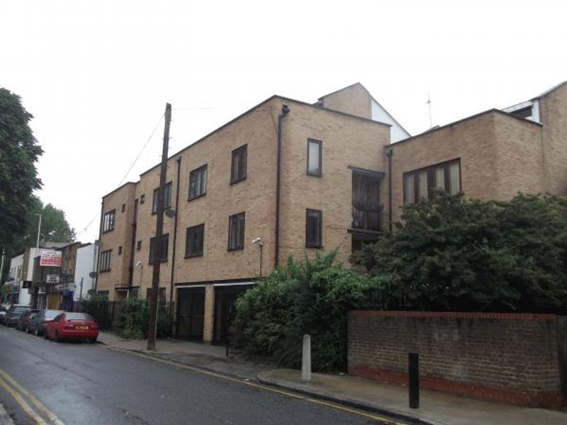 Peasants Revolt London E1 taken Sept 2013. (Pub, External, Key). Published on 19-11-2013 