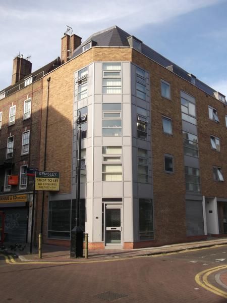 Duke of Wellington Brady Street E1. (Pub, External). Published on 23-09-2013