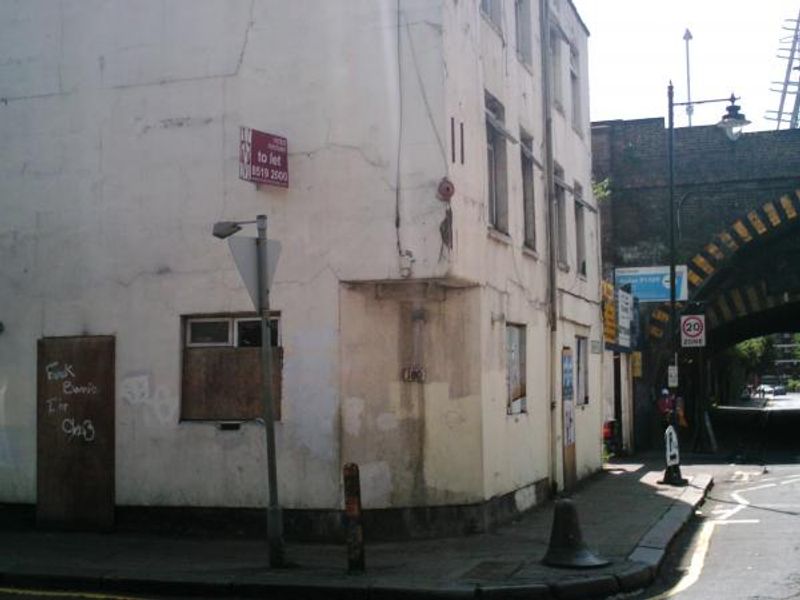 Yorkshire Grey London E1. (Pub, External). Published on 23-09-2013