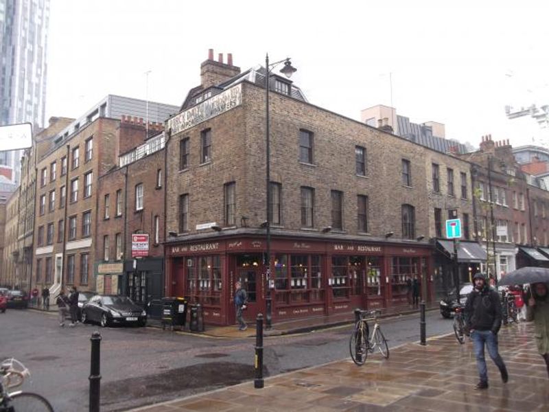 English Bar & Restaurant London E1 taken April 2014. (Pub, External, Key). Published on 08-08-2014