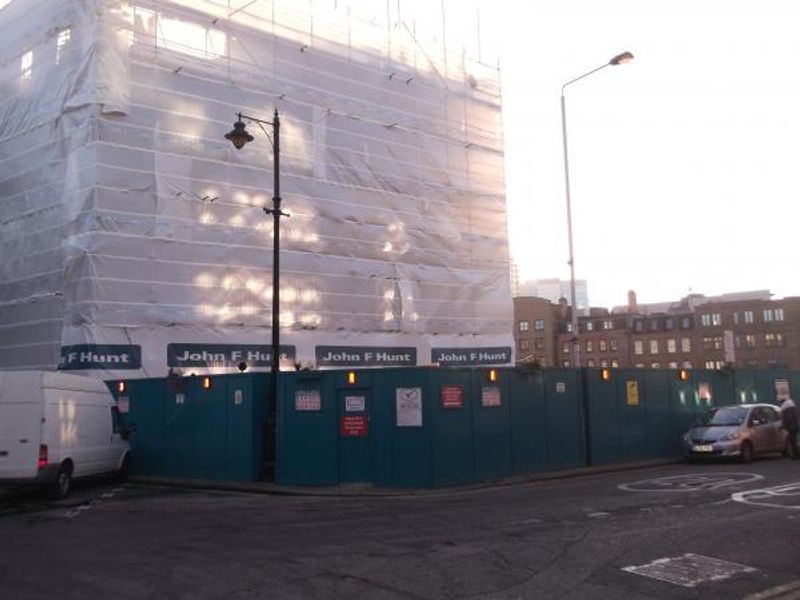 Gun (Site of) London E1 taken Nov 2015. (Pub, External). Published on 06-12-2015