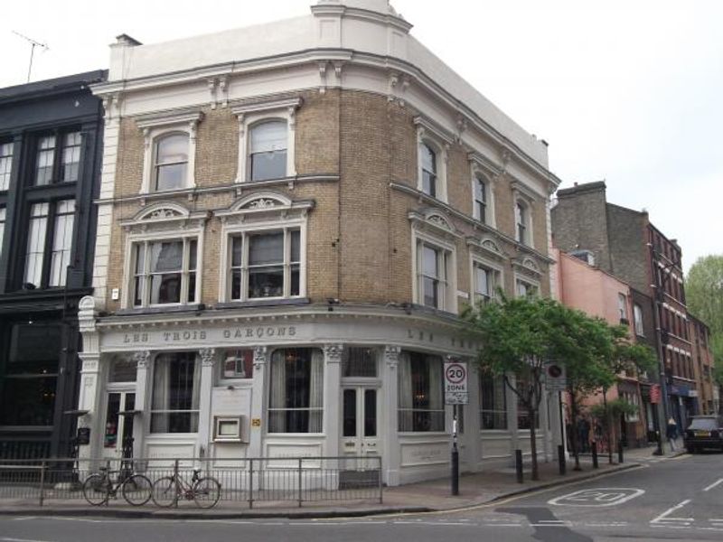 Knave of Clubs E1 taken April 2014. (Pub, External, Key). Published on 30-04-2014