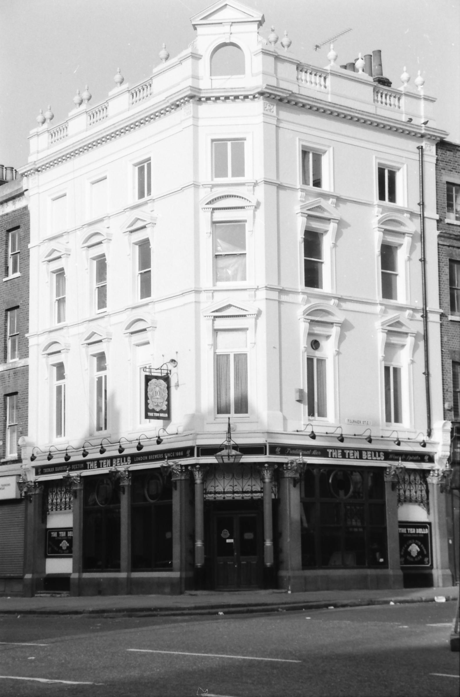 E1-Ten Bells taken 18 Sept 1988.jpg. (Pub, External). Published on 02-01-2018