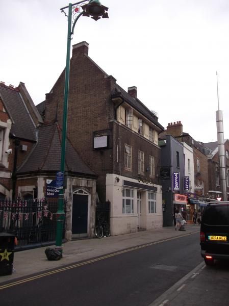 Seven Stars Brick Lane London E1. (Pub, External). Published on 19-11-2013