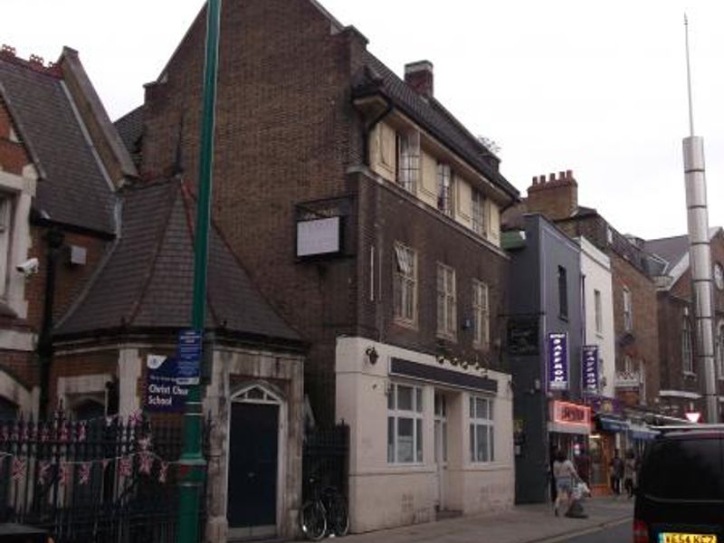 Seven Stars Brick Lane London E1. (Pub, External). Published on 19-11-2013