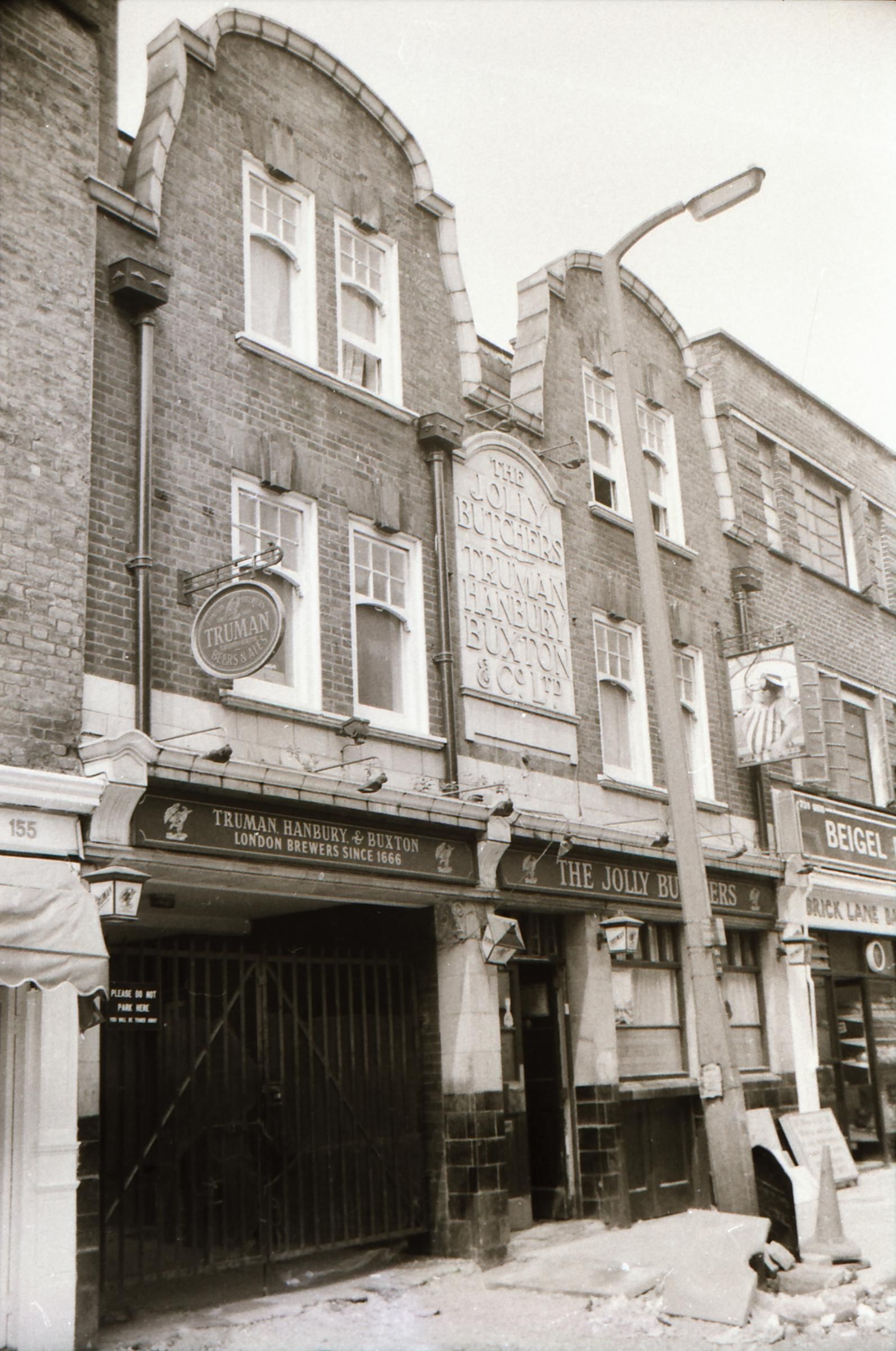 E1-Jolly Butchers taken July 1989.jpg. (Pub, External). Published on 28-12-2017