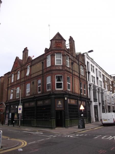 Bell London E1 taken April 2014. (Pub, External). Published on 30-04-2014
