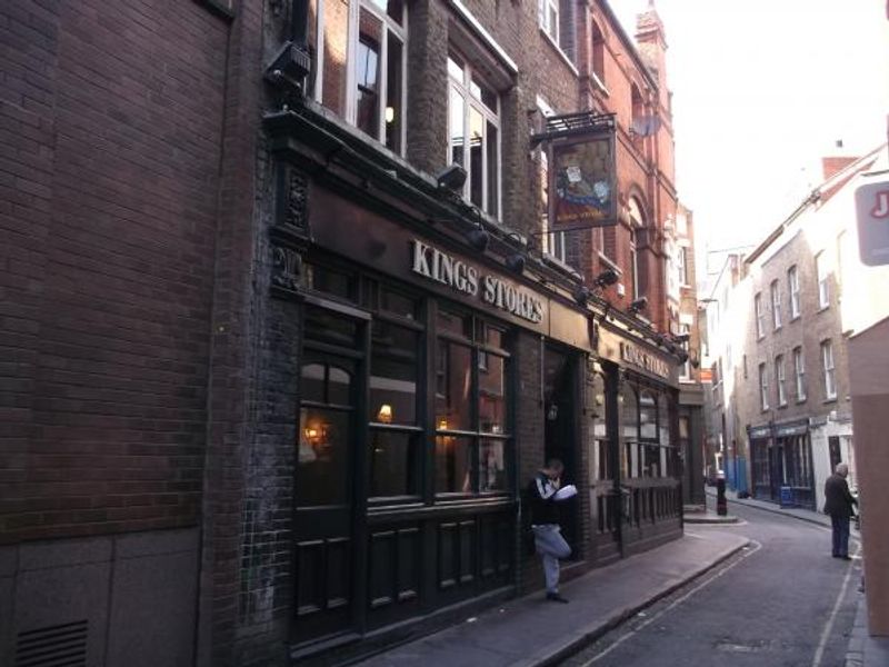 Kings Stores London E1 taken April 2014. (Pub, External). Published on 20-04-2014 