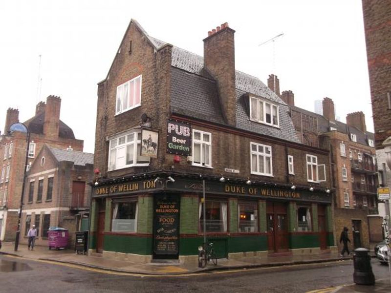 Duke of Wellington Toynbee St E1 taken April 2014. (Pub, External). Published on 30-04-2014
