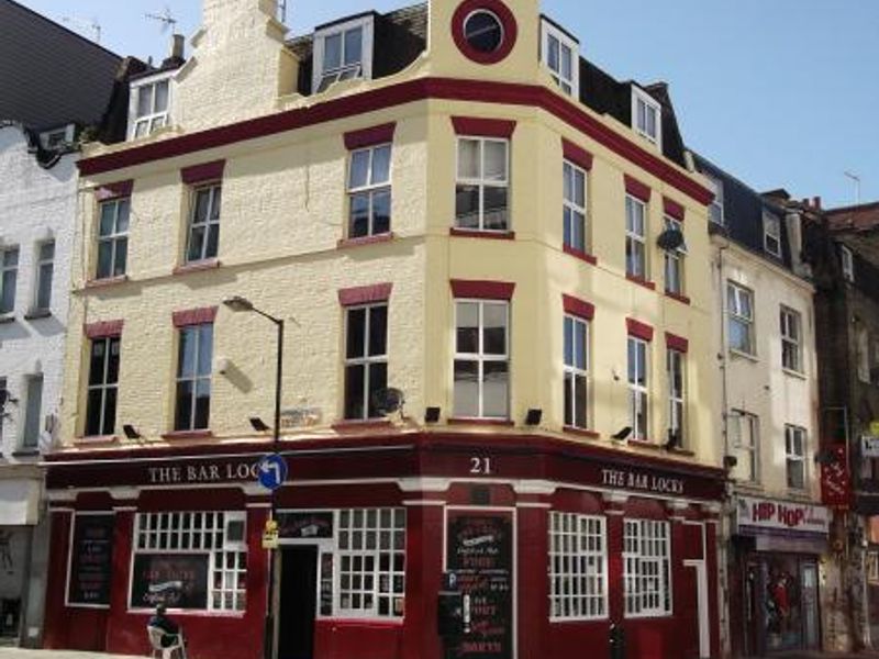 Barlocks London E1 taken April 2014. (Pub, External). Published on 20-04-2014