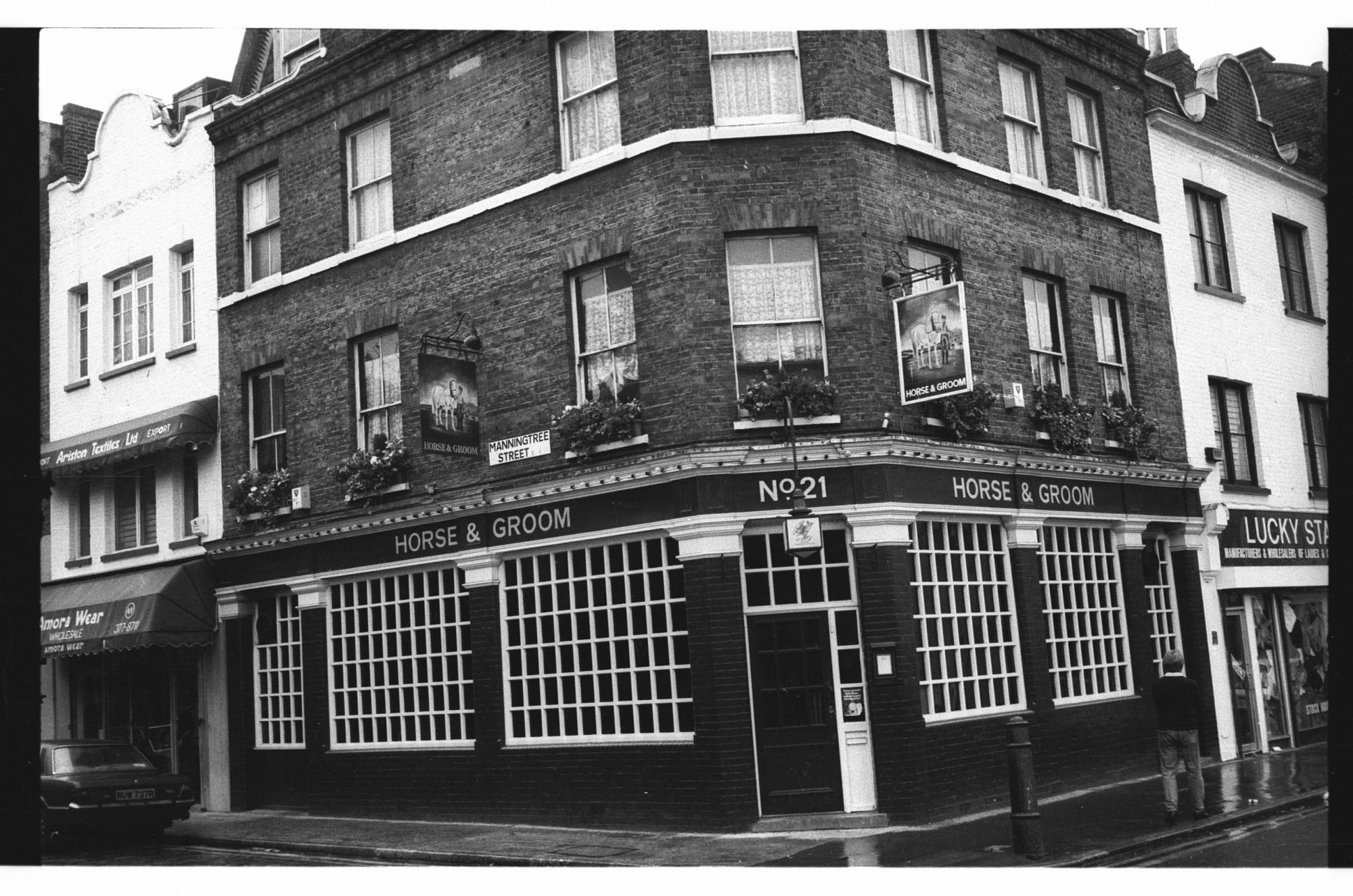 E1-Horse & Groom Aug 1985.jpg. (Pub, External). Published on 28-12-2017