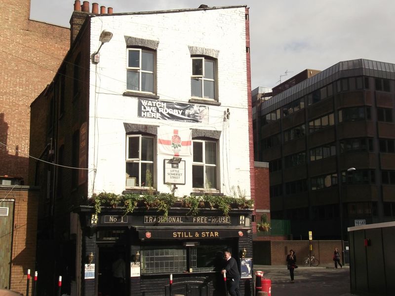 Still & Star London E1 taken Sept 2016. (Pub). Published on 08-02-2017