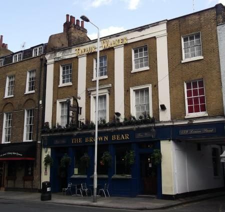 Brown Bear London E1 taken April 2014. (Pub, External). Published on 20-04-2014