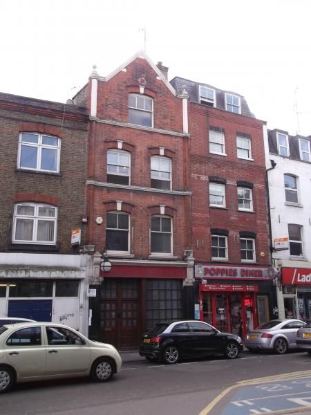 Horns & Horseshoe London E1 taken April 2014. (Pub, External, Key). Published on 20-04-2014