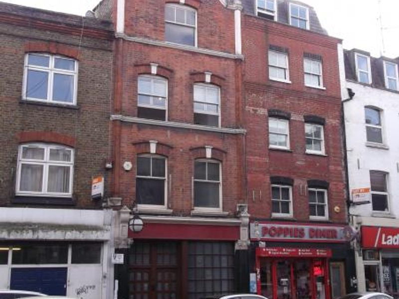 Horns & Horseshoe London E1 taken April 2014. (Pub, External, Key). Published on 20-04-2014