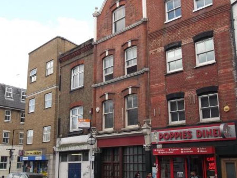 Horns & Horseshoe London E1 taken April 2014. (Pub, External). Published on 20-04-2014